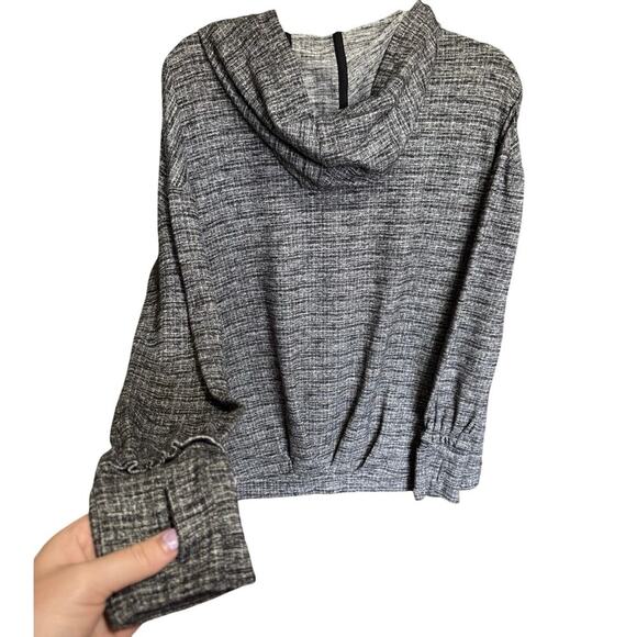 Lululemon Extra Mile Hoodie Sweatshirt Pullover Loose Fit Black White Size 12 - Picture 8 of 13